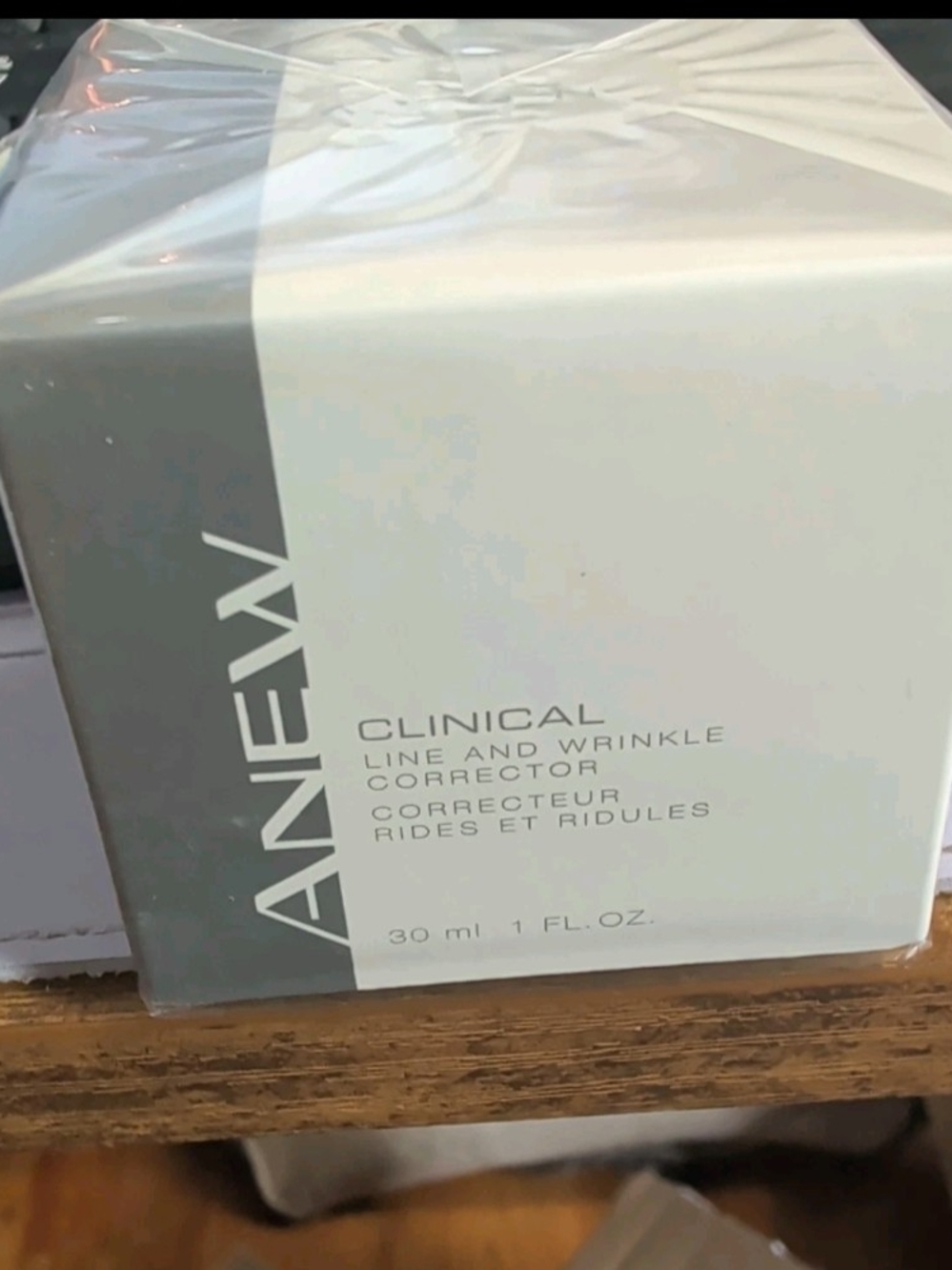 Avon Anew Clinical Line And Wrinkle Corrector New and Sealed
